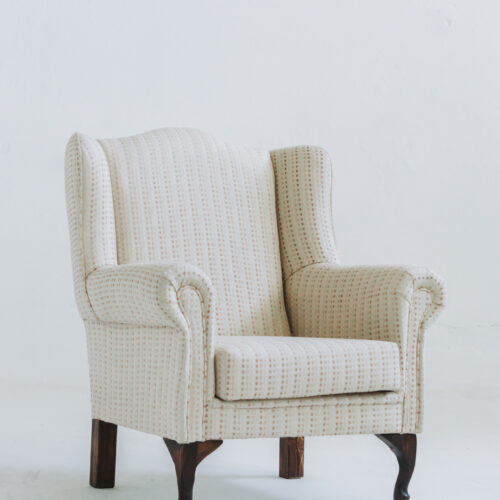 Karin Wingback